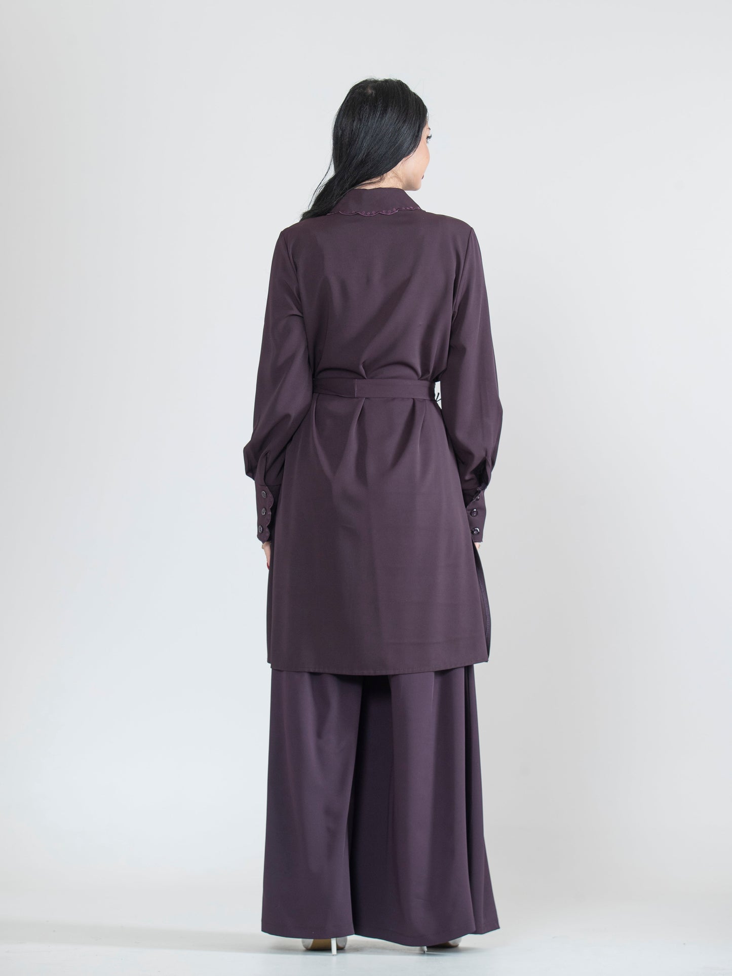Two-piece set with modern embroidery