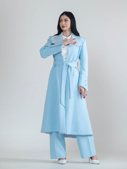 Two-piece trench coat set with modern embroidery