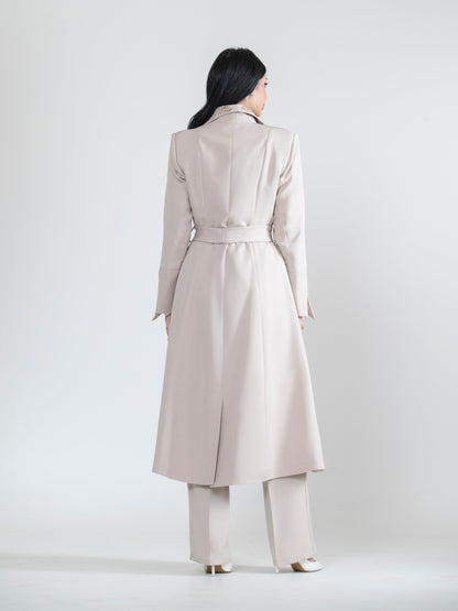 Two-piece trench coat set with modern embroidery