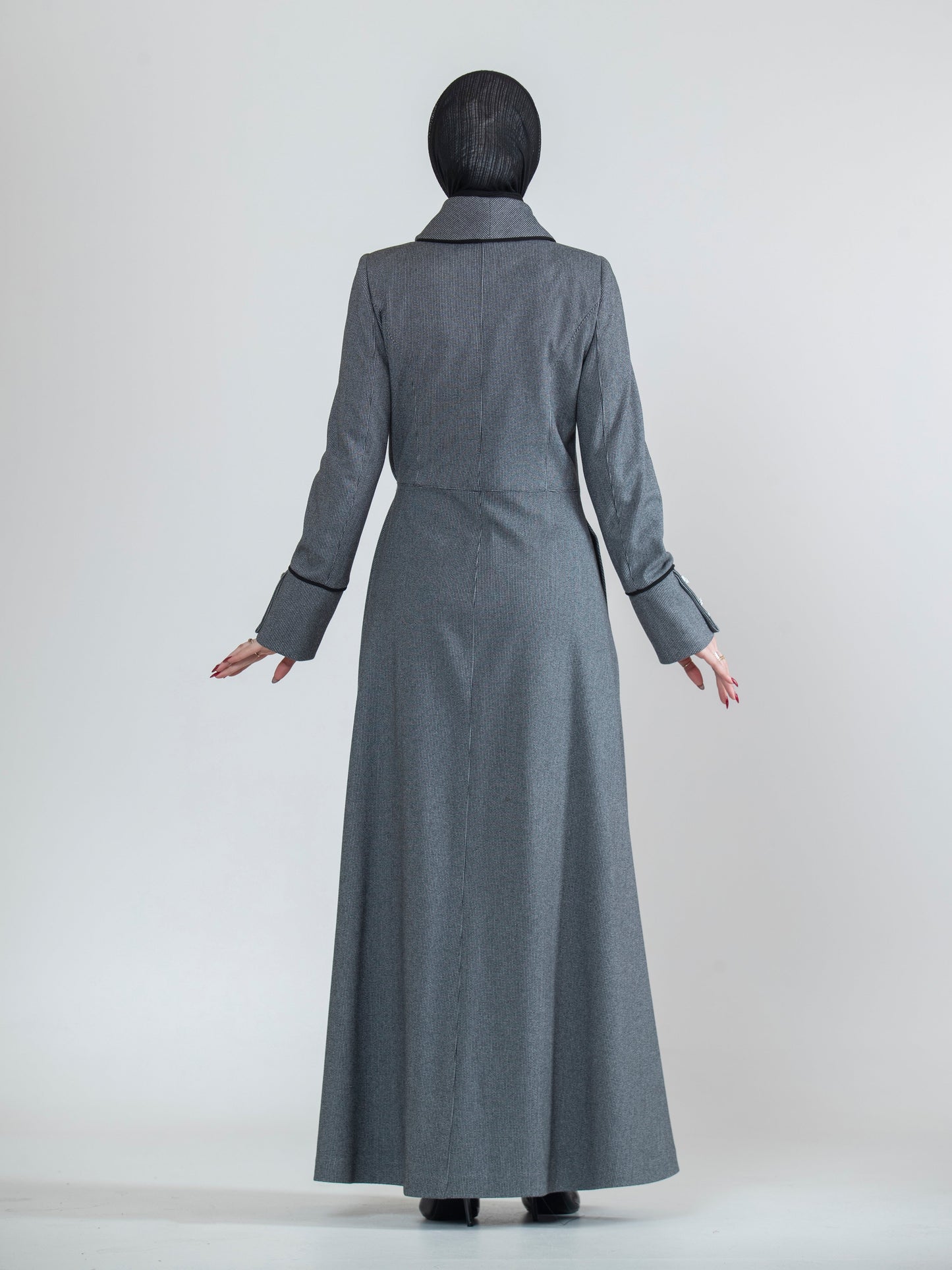 Elegant Warmth Jalabiya