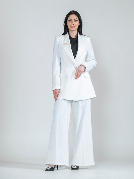 Women's set with brooch