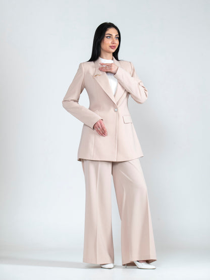 Women's set with brooch