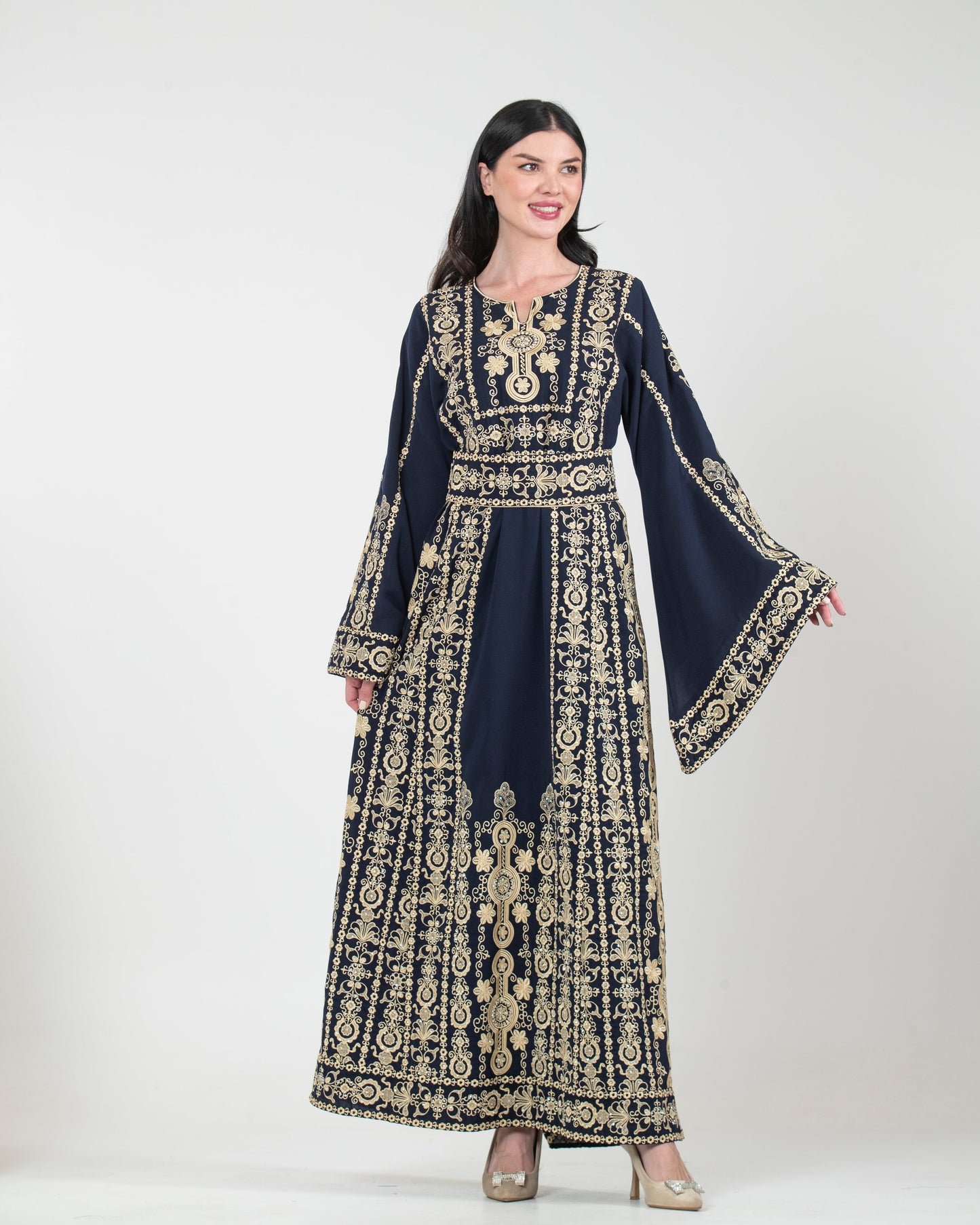 Naya Embroidered Thobe