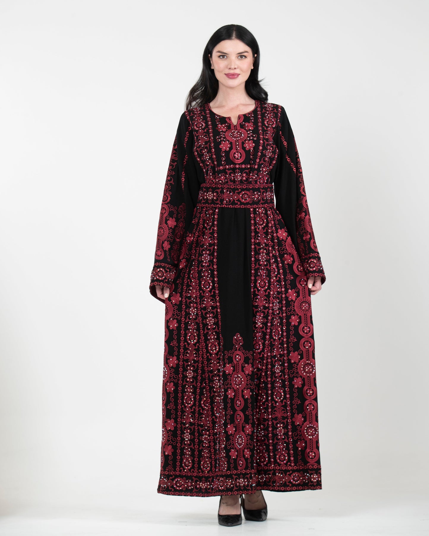 Naya Embroidered Thobe