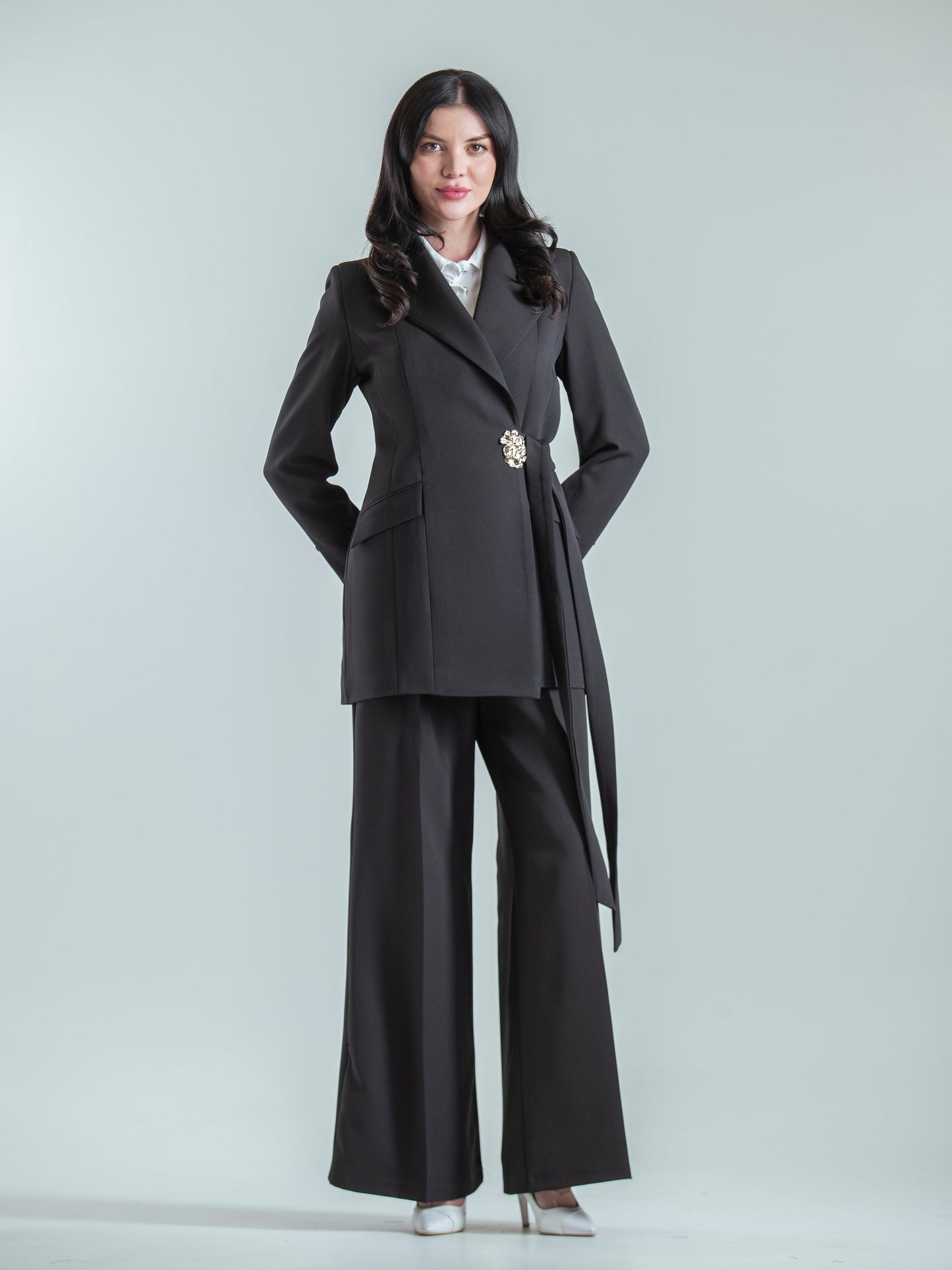 Elegant Charisma Women's Set