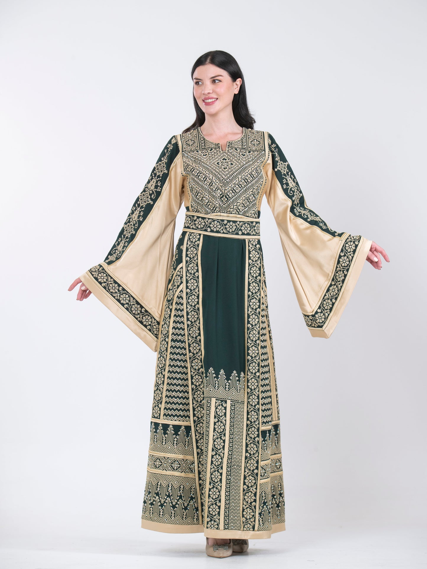 Layan Embroidered Thobe