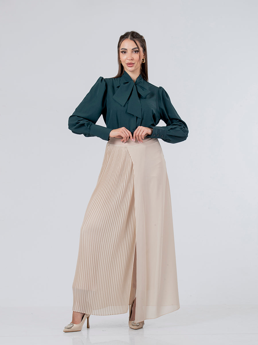 Women's pleated pants