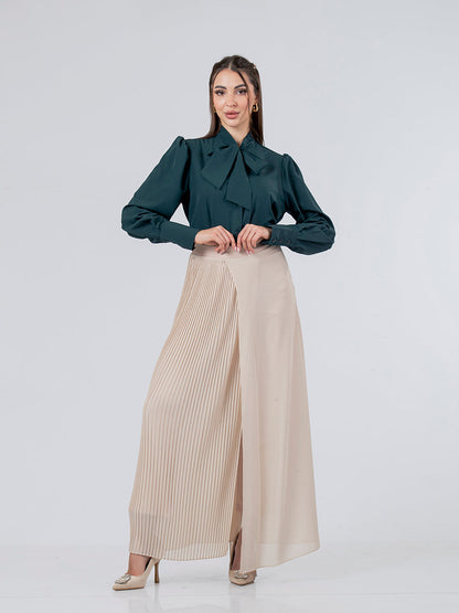Women's pleated pants
