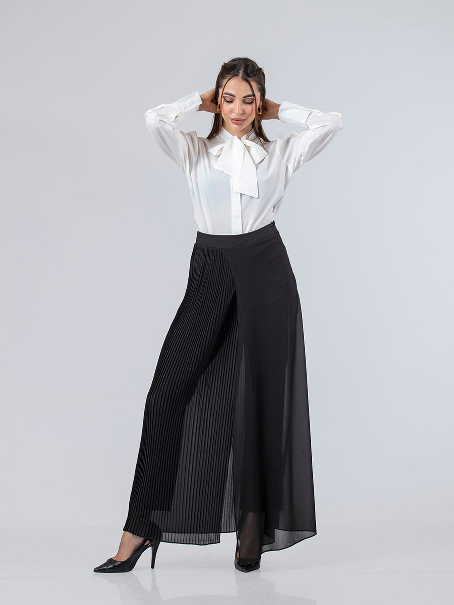 Women's pleated pants