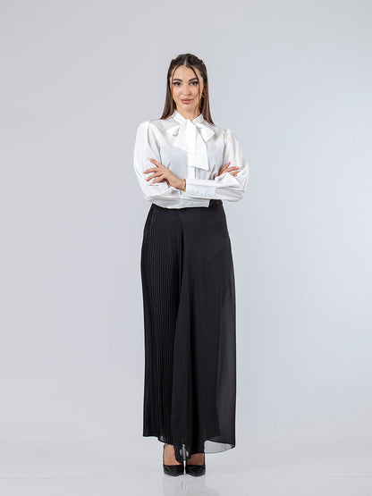 Women's pleated pants