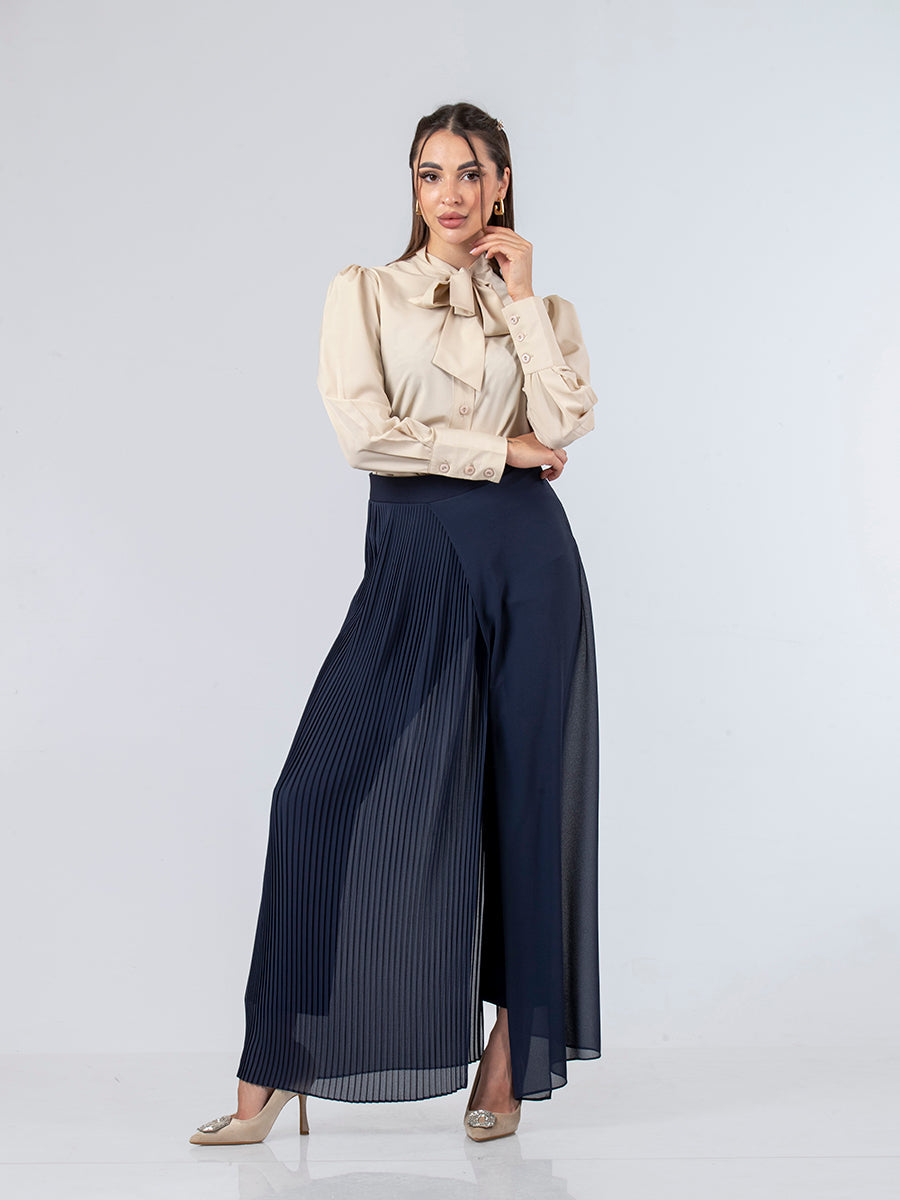 Women's pleated pants