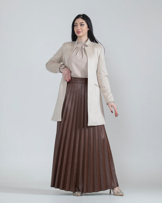 Women's pleated leather skirt