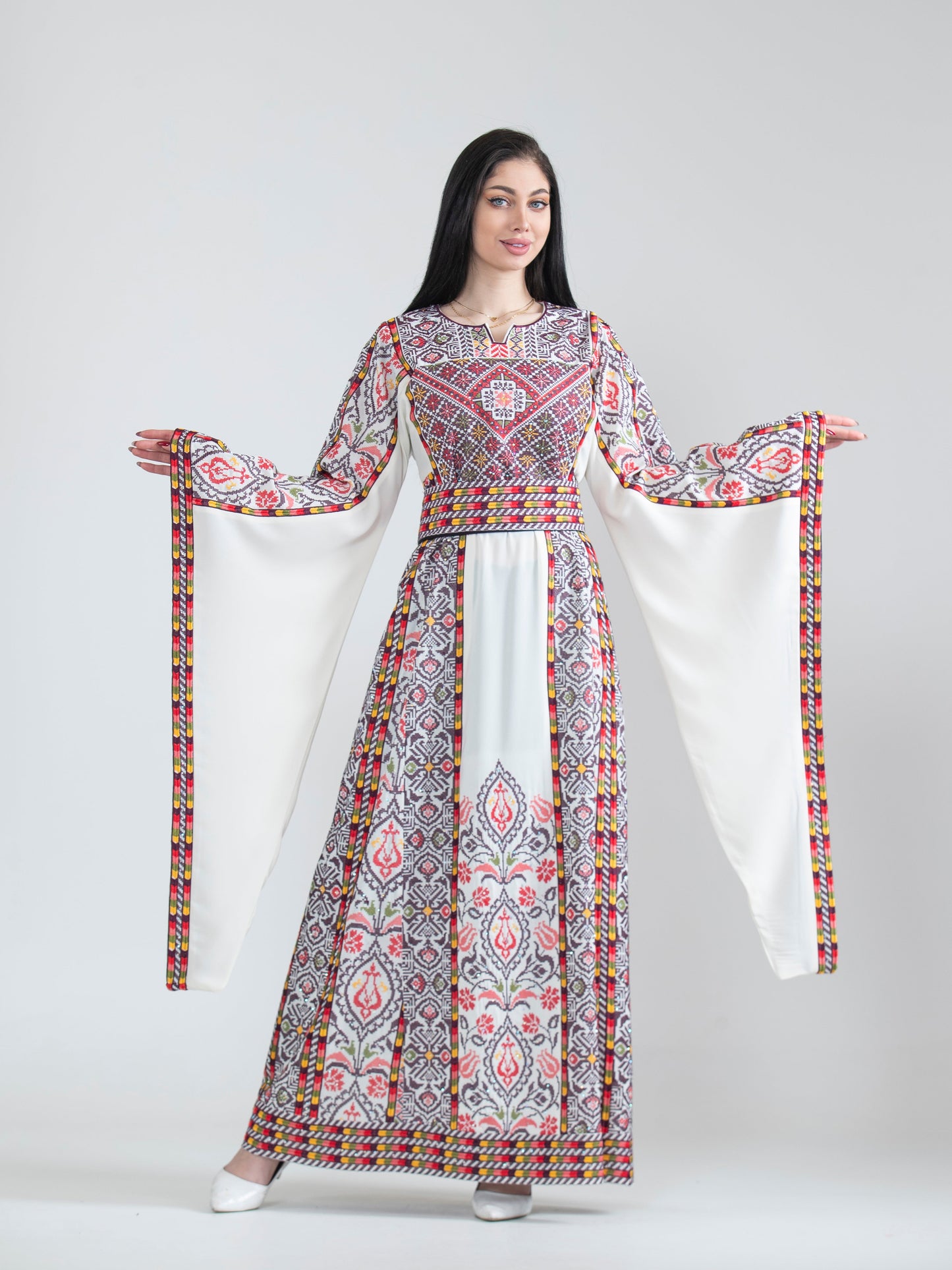 Embroidered Women’s Thobe of Wheat Ears