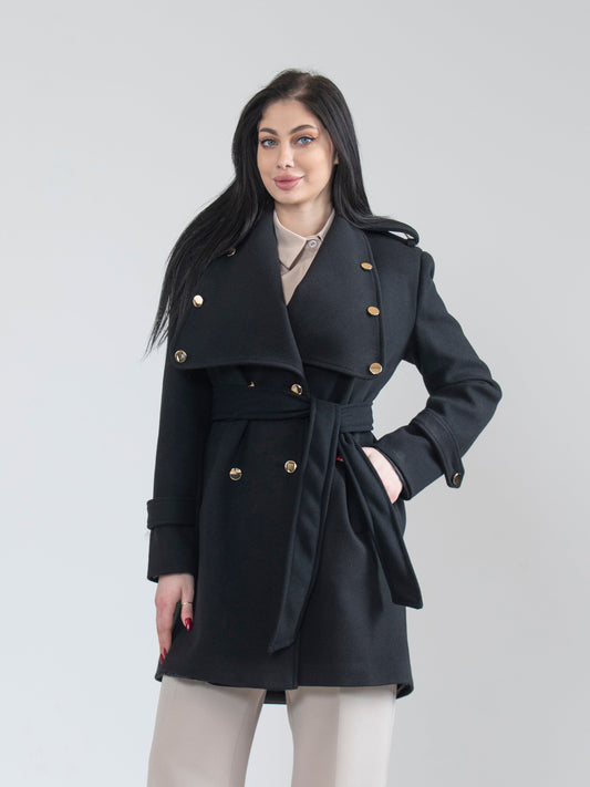 Winter jacket with distinctive buttons