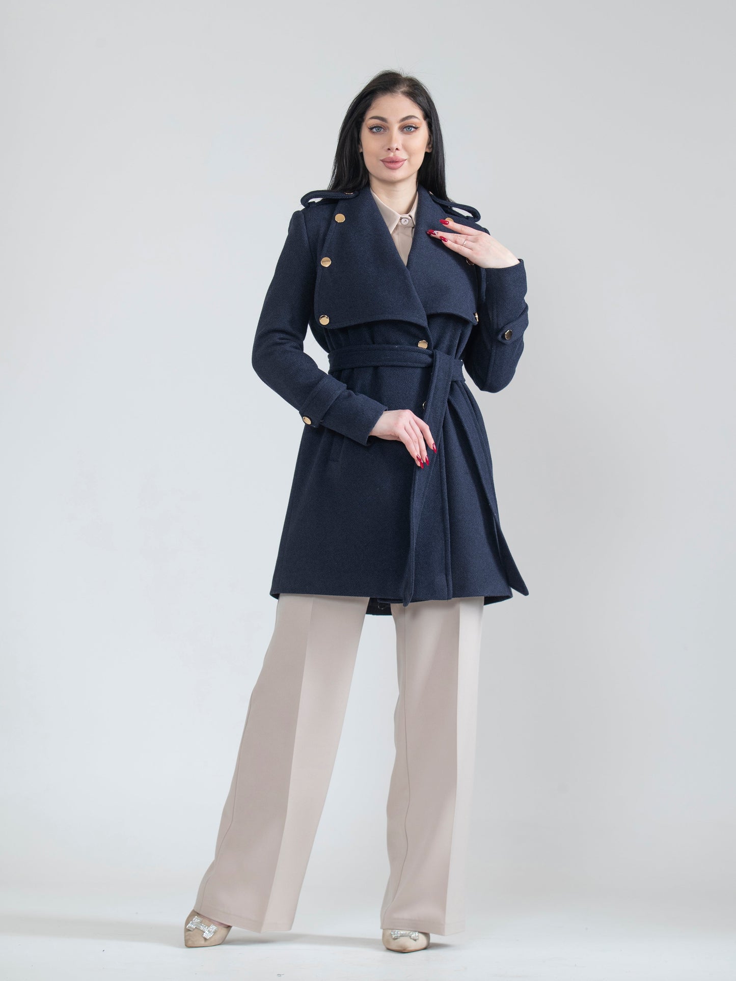 Winter jacket with distinctive buttons