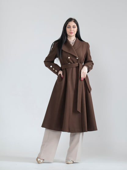 Jacket with distinctive buttons