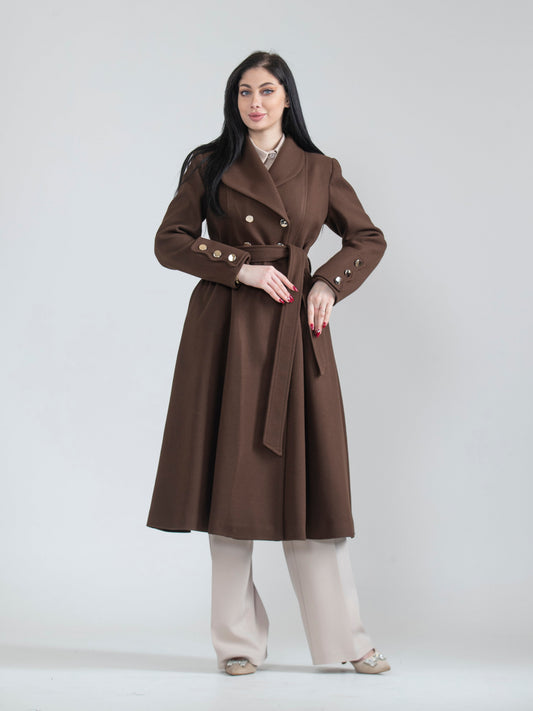 Jacket with distinctive buttons