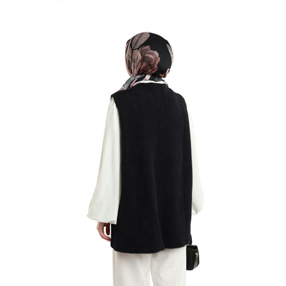 Gold Button Detailed Knitted Waistcoat