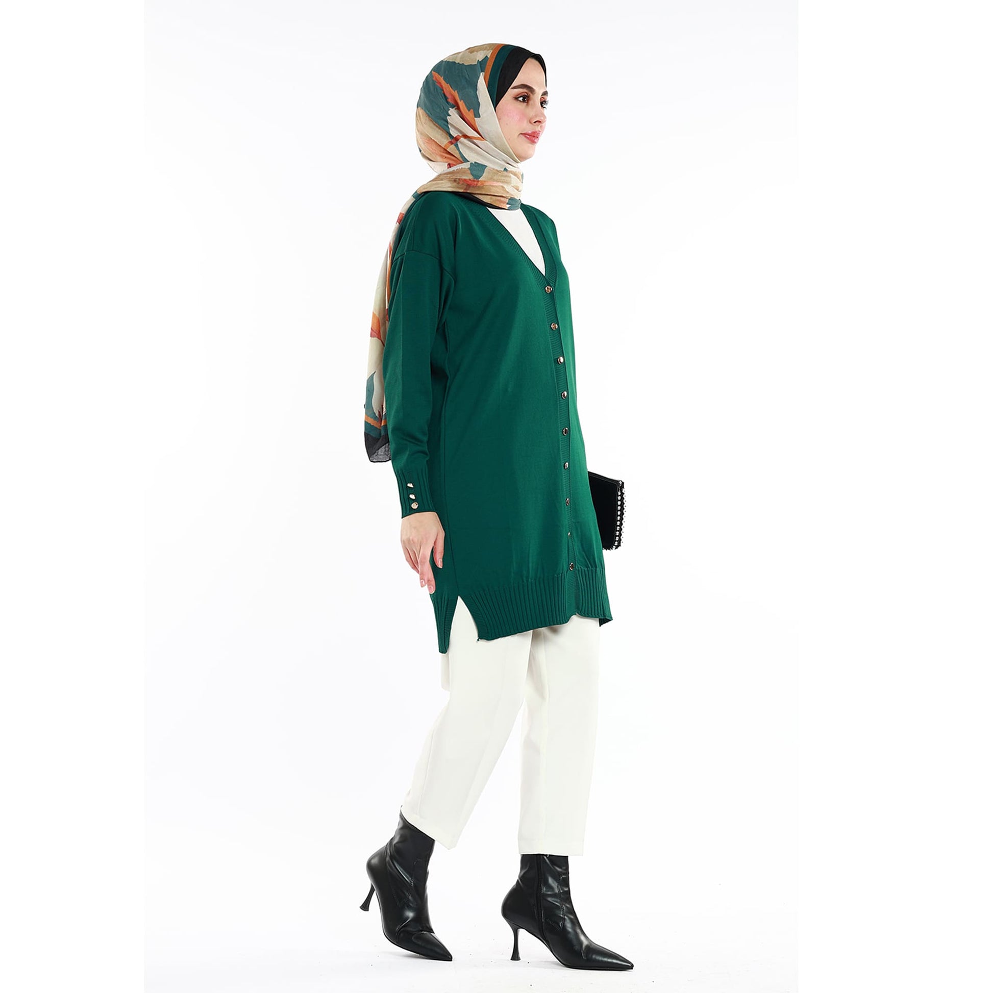 Buttoned V Neck Knit Cardigan