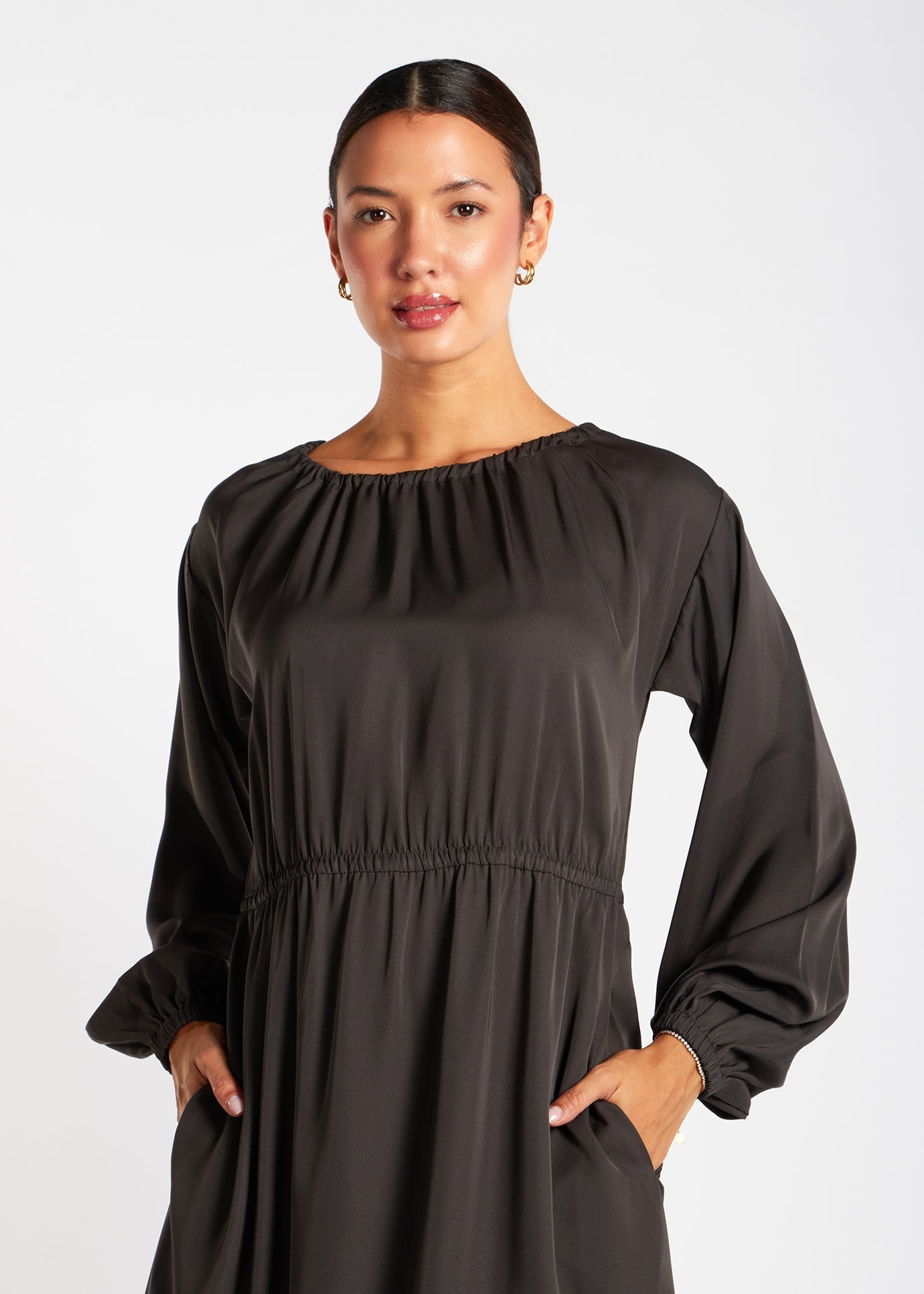 Pleated Abaya Charcoal - Final Sale