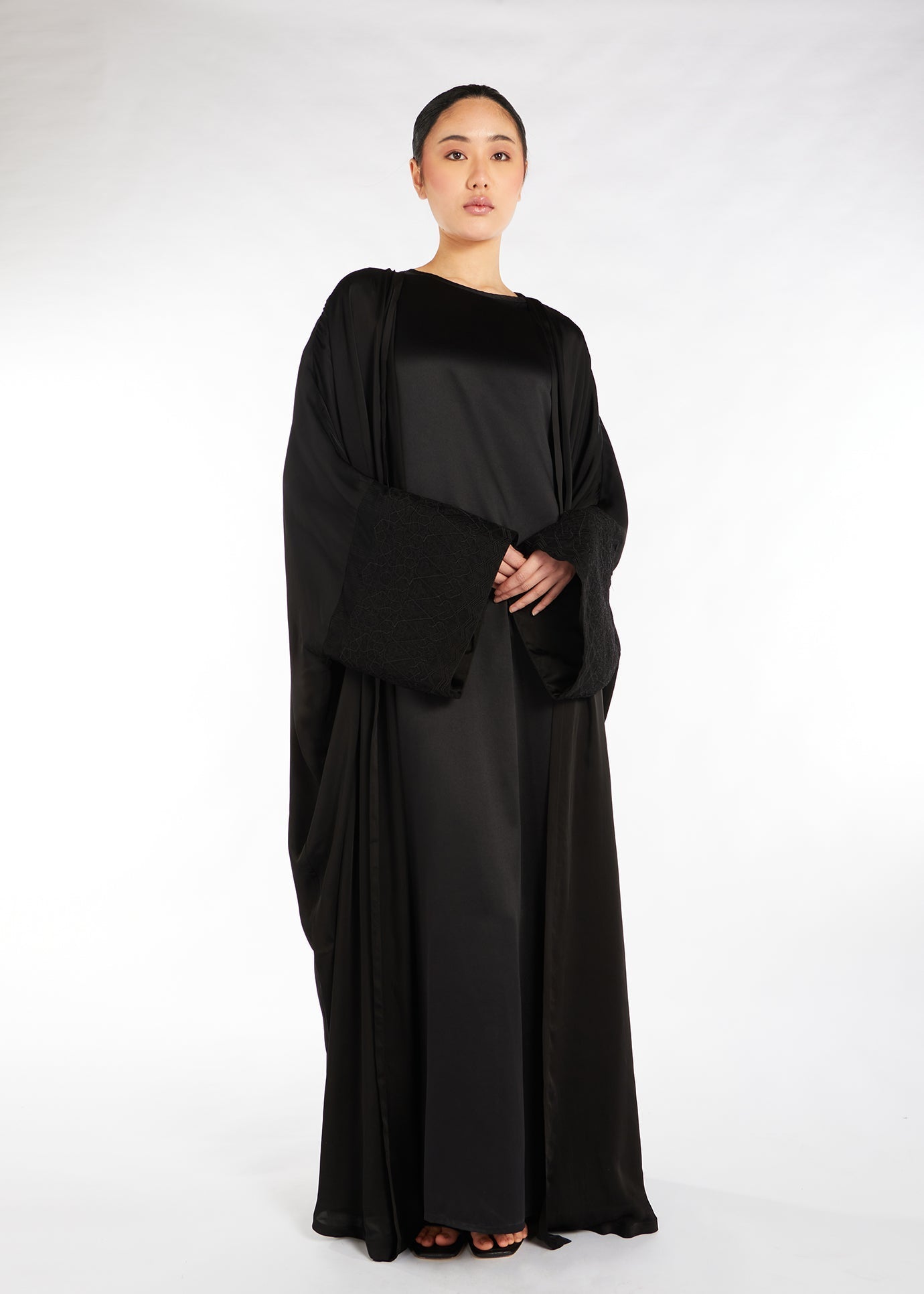 Hanami Open Abaya