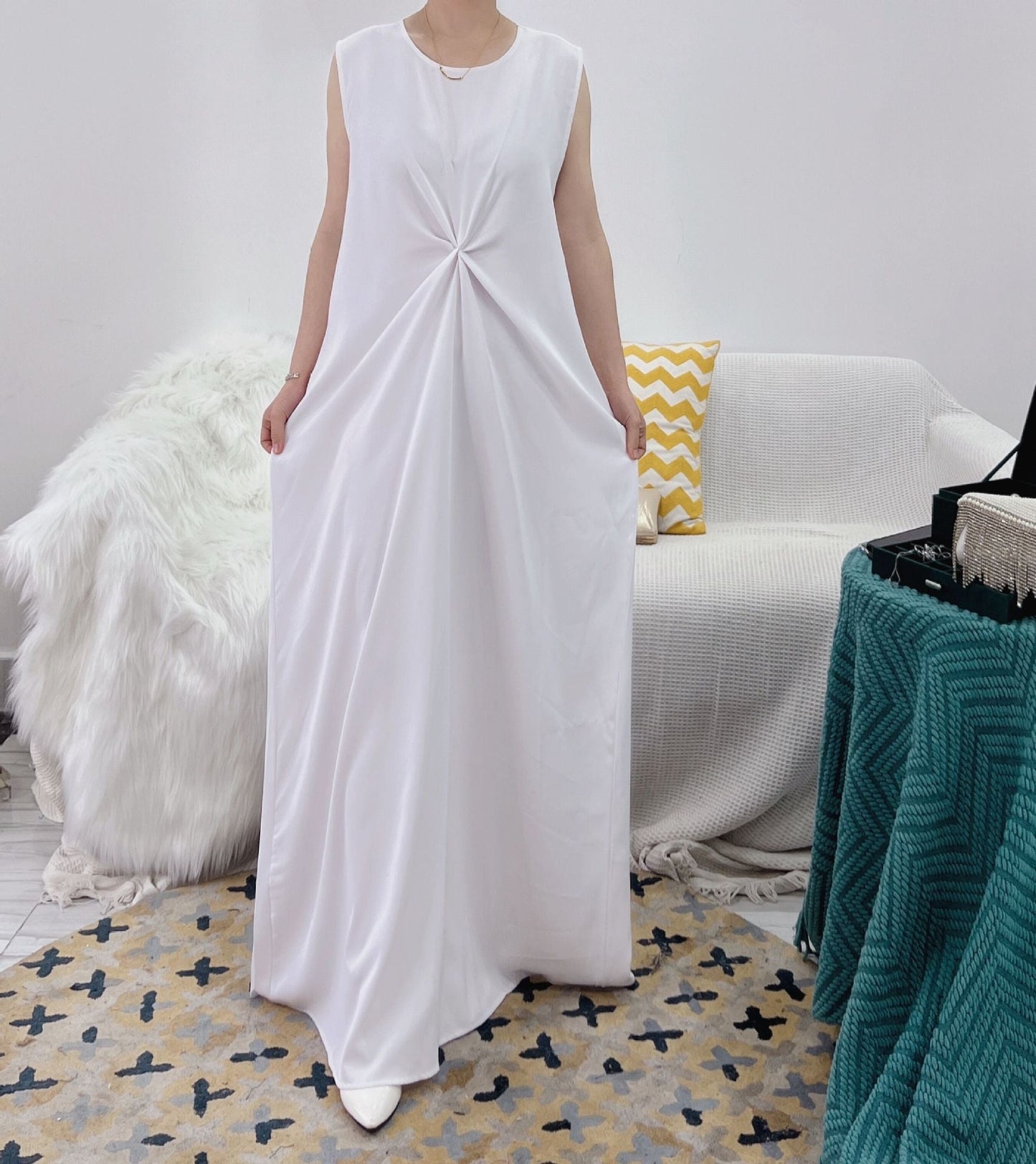Elham White Inner
