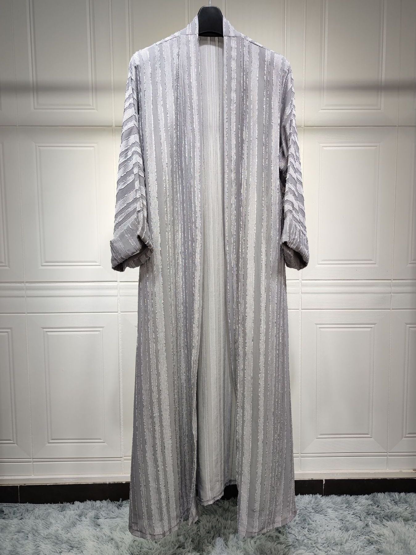 Tehneen Open Abaya