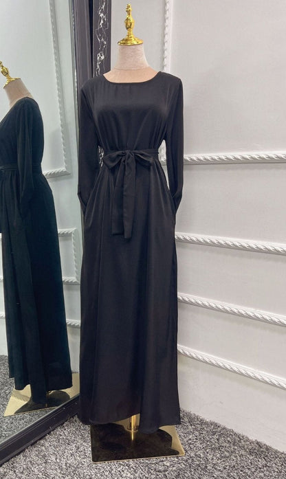 Inaya Classic Abaya With Pockets