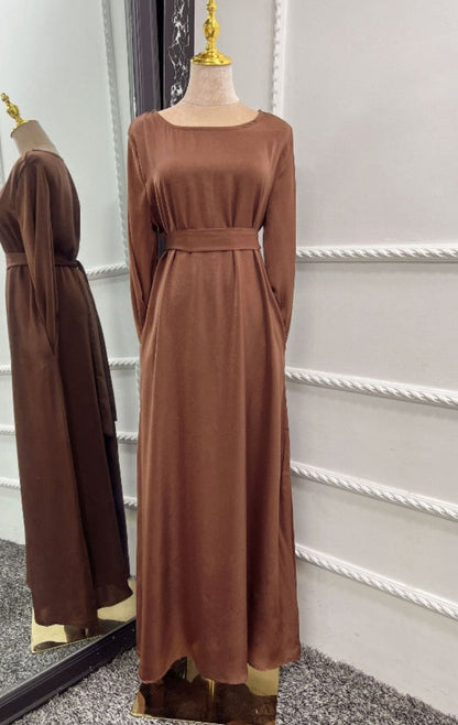 Inaya Classic Abaya With Pockets