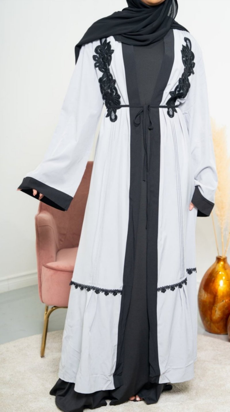 Saamya Embroidery Abaya