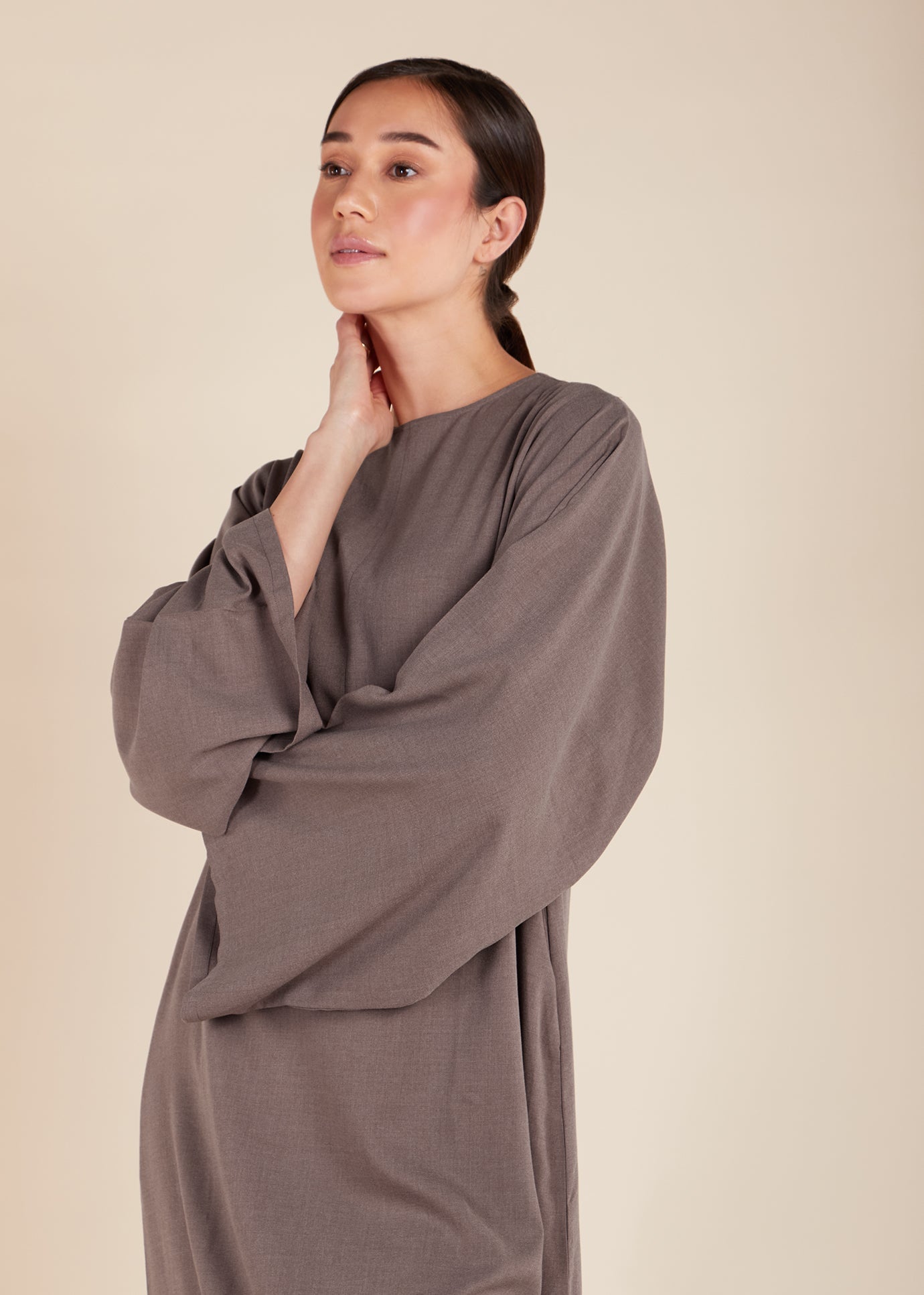 Simple Seam Abaya Coffee - Final Sale