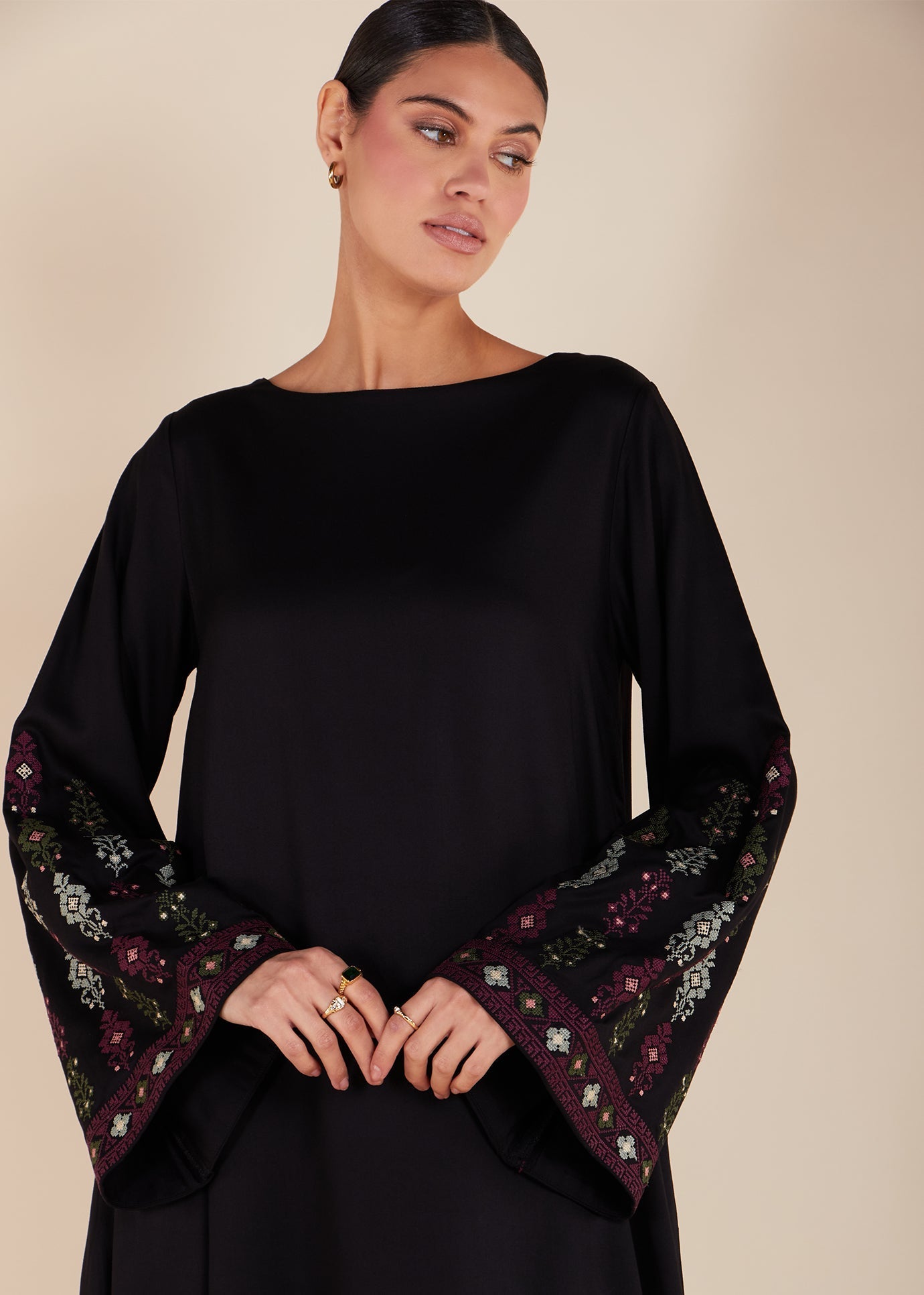 Tatreez Abaya