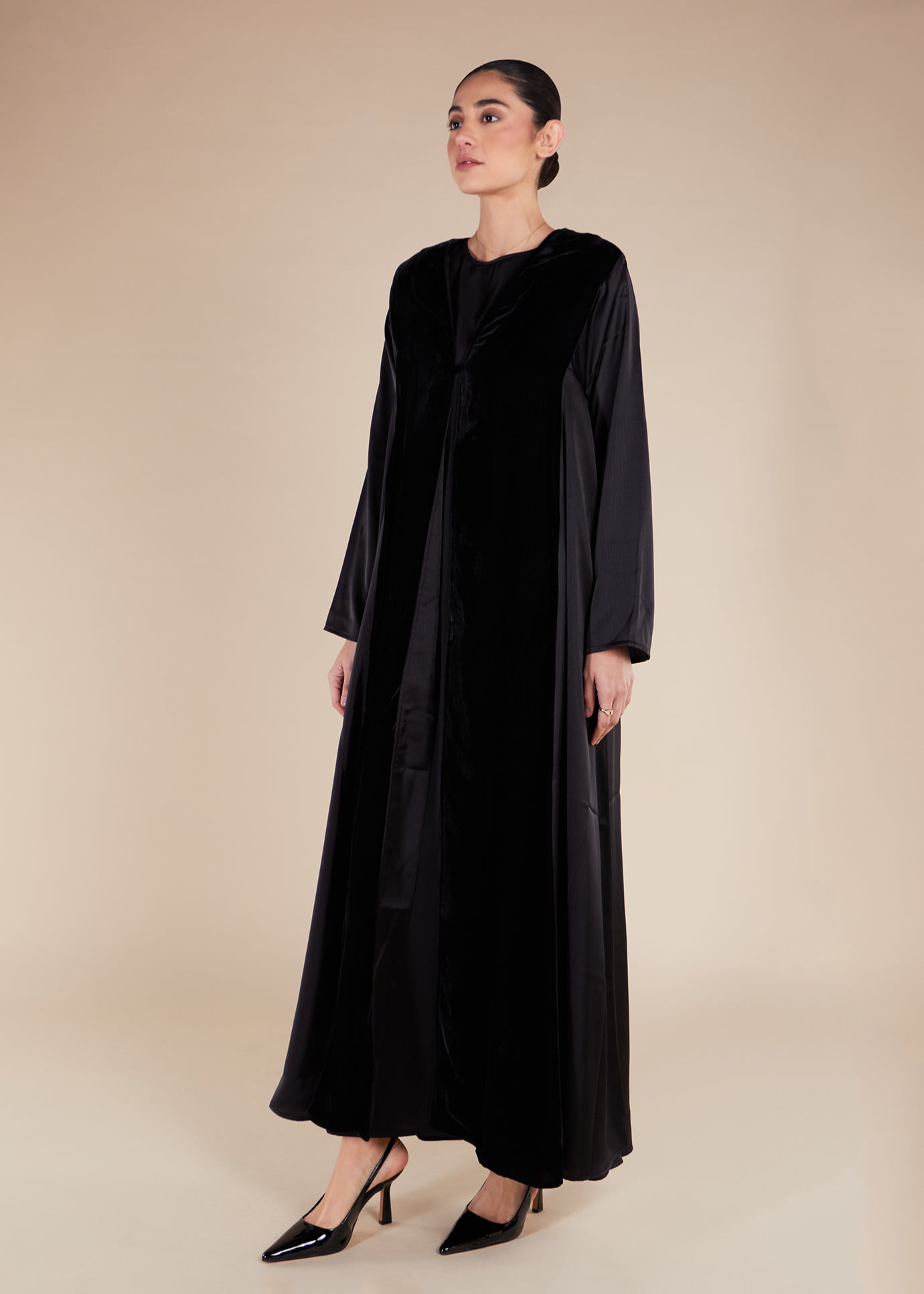 Velvet Panel Open Abaya - Final Sale