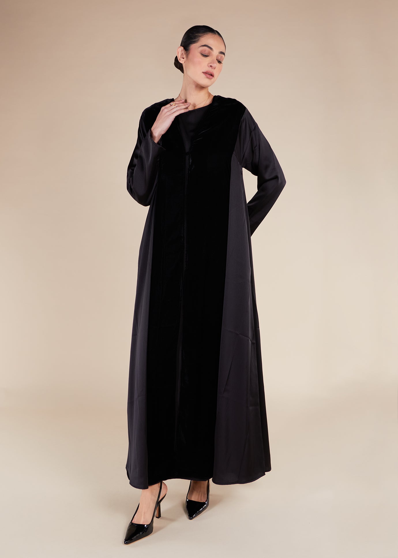 Velvet Panel Open Abaya - Final Sale