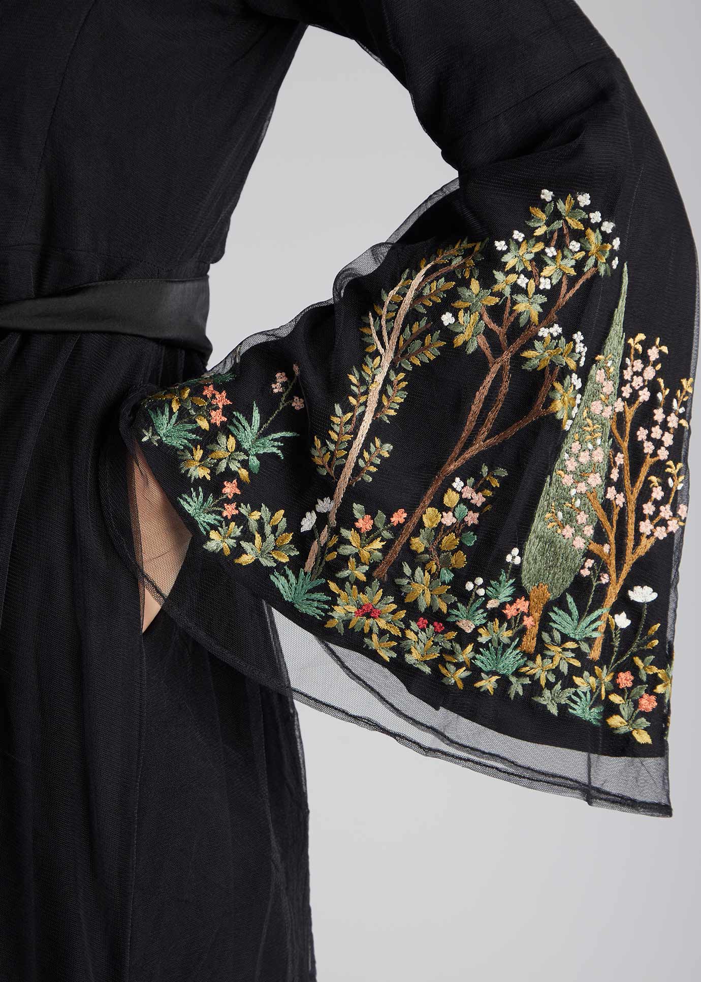 Miniature Garden Maxi Dress Black