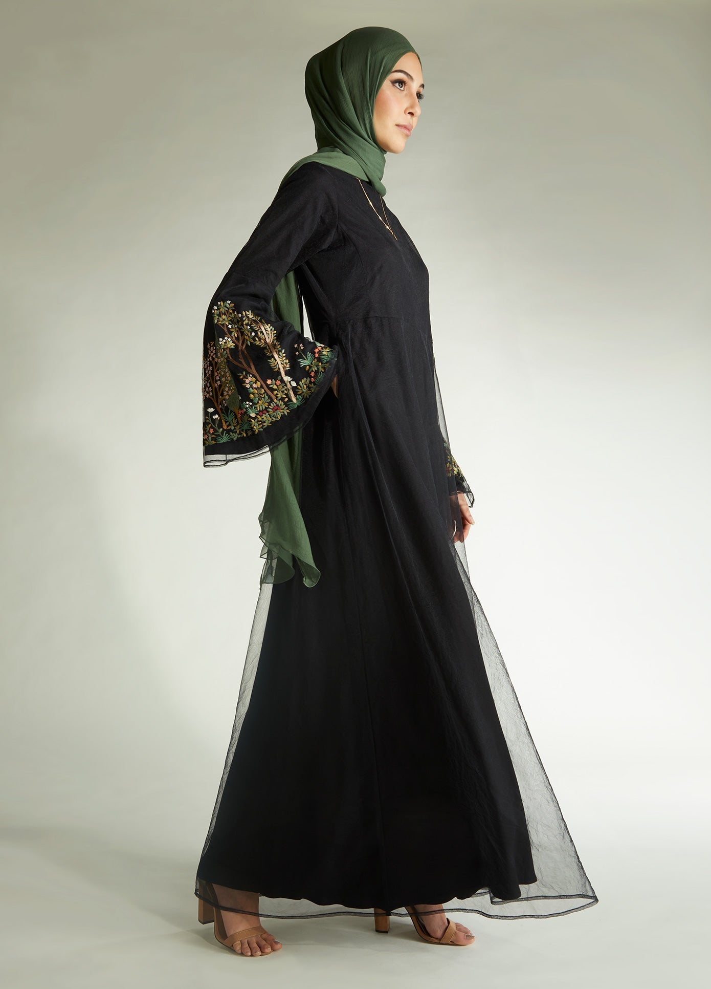 Miniature Garden Maxi Dress Black
