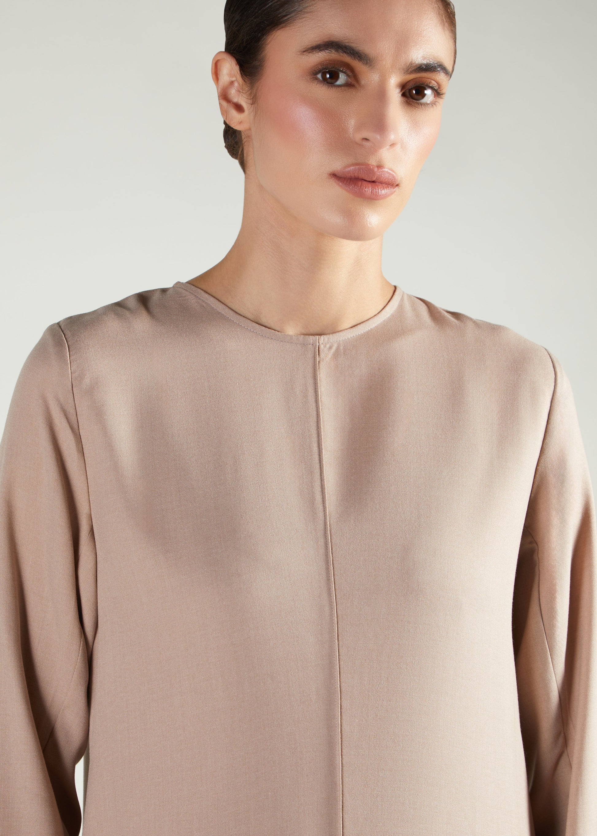 Longline Abaya Nude