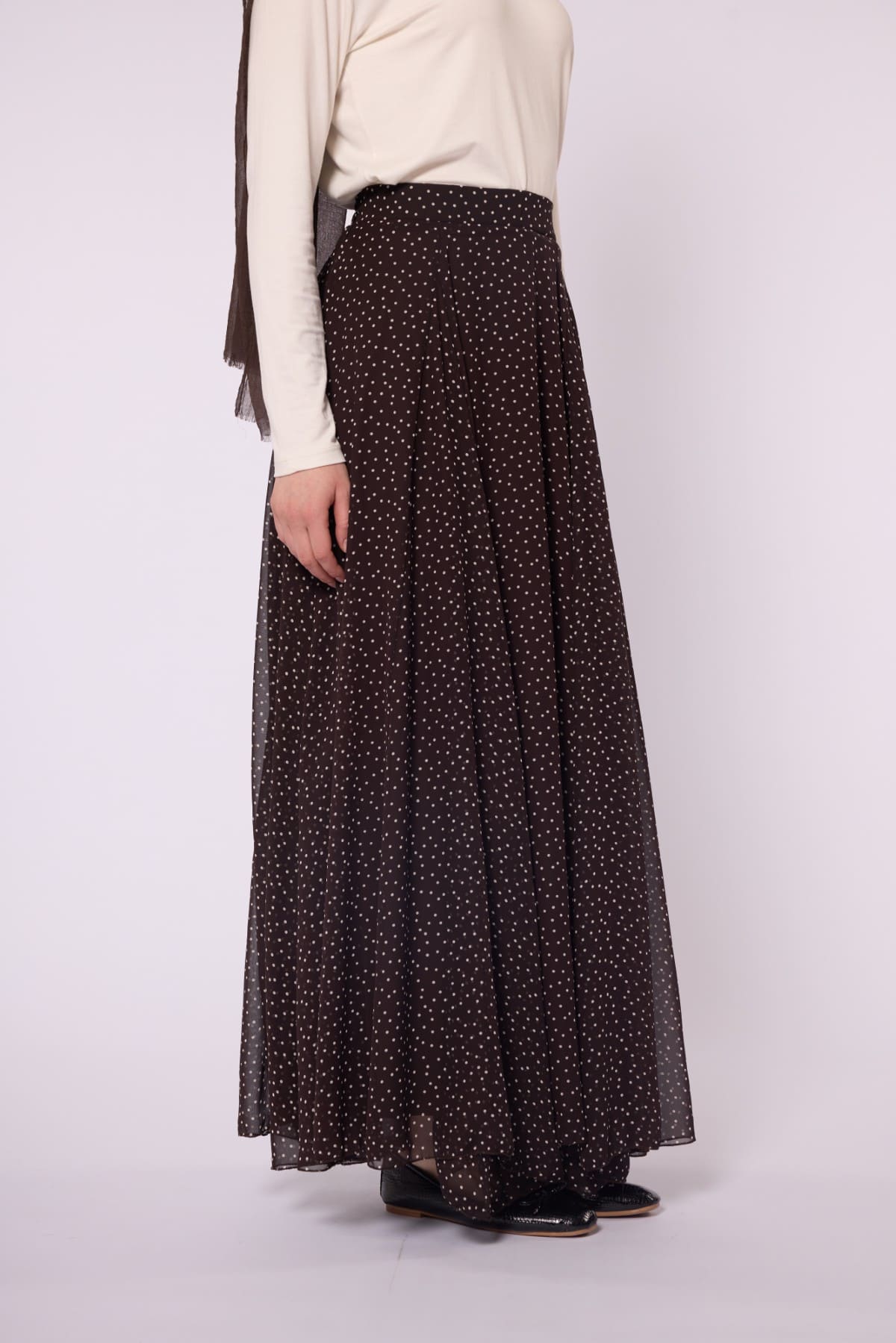 Lined Chiffon Skirt with Paisley Pattern