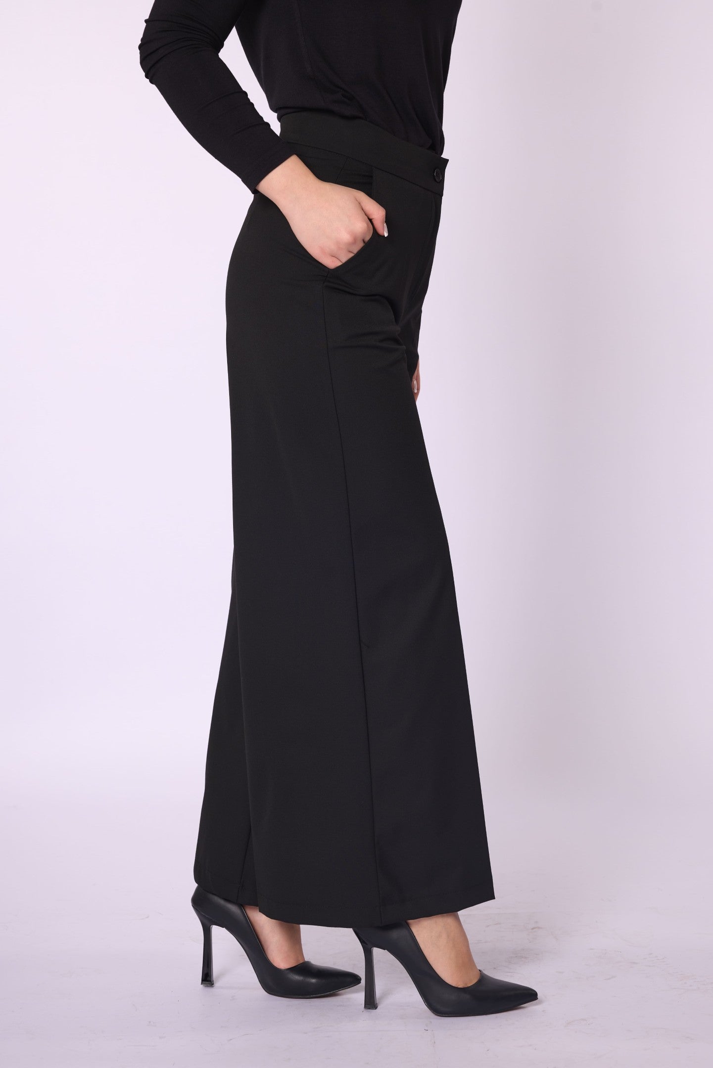 Wide Leg Pants With Pockets