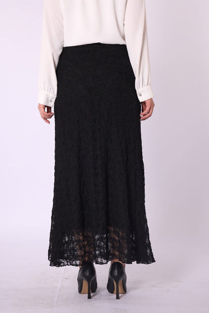 Elastic Waist Chiffon Skirt with Lace Detail