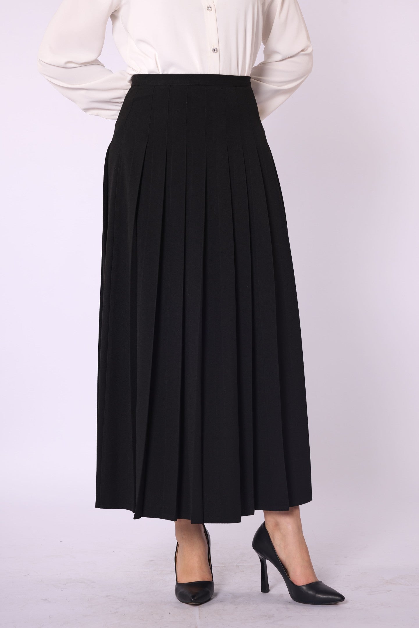 Zip-Up Pleated Maxi Skirt