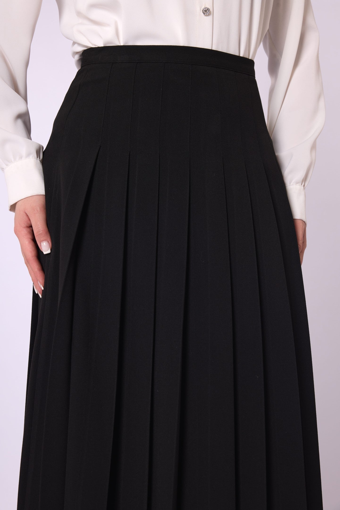 Zip-Up Pleated Maxi Skirt