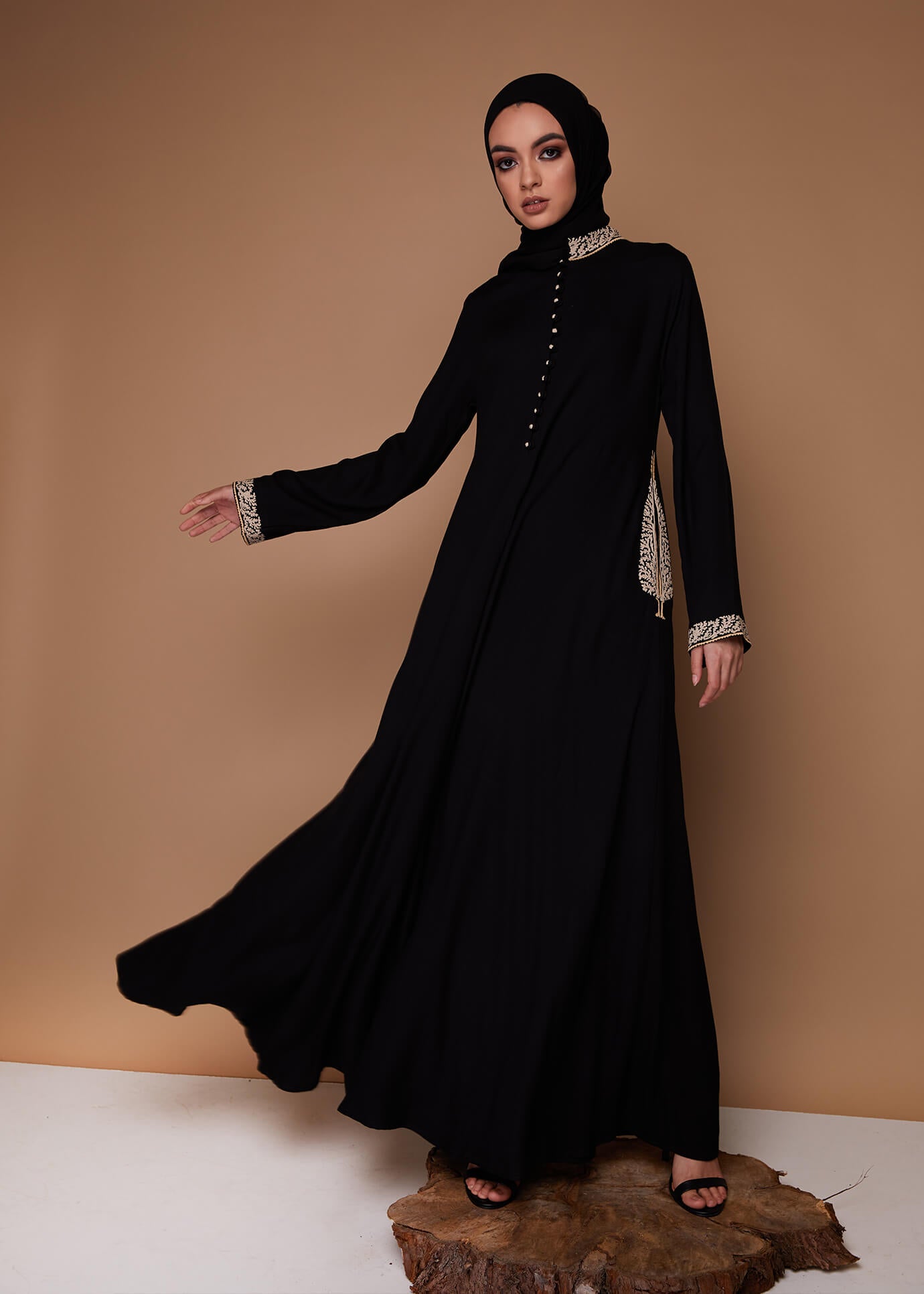 Cypress Tree Abaya Black
