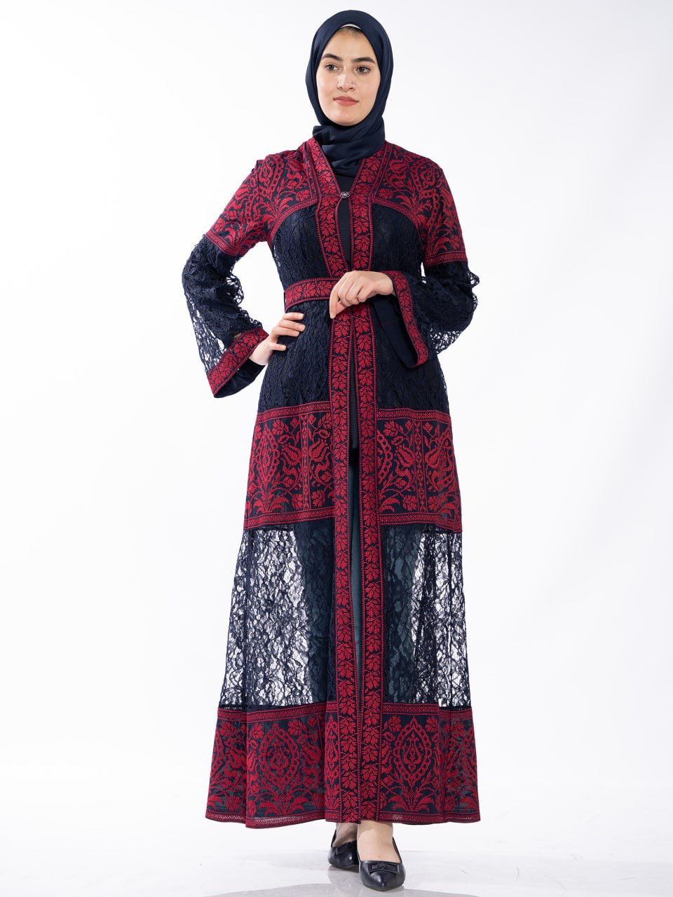 Embroidered bisht