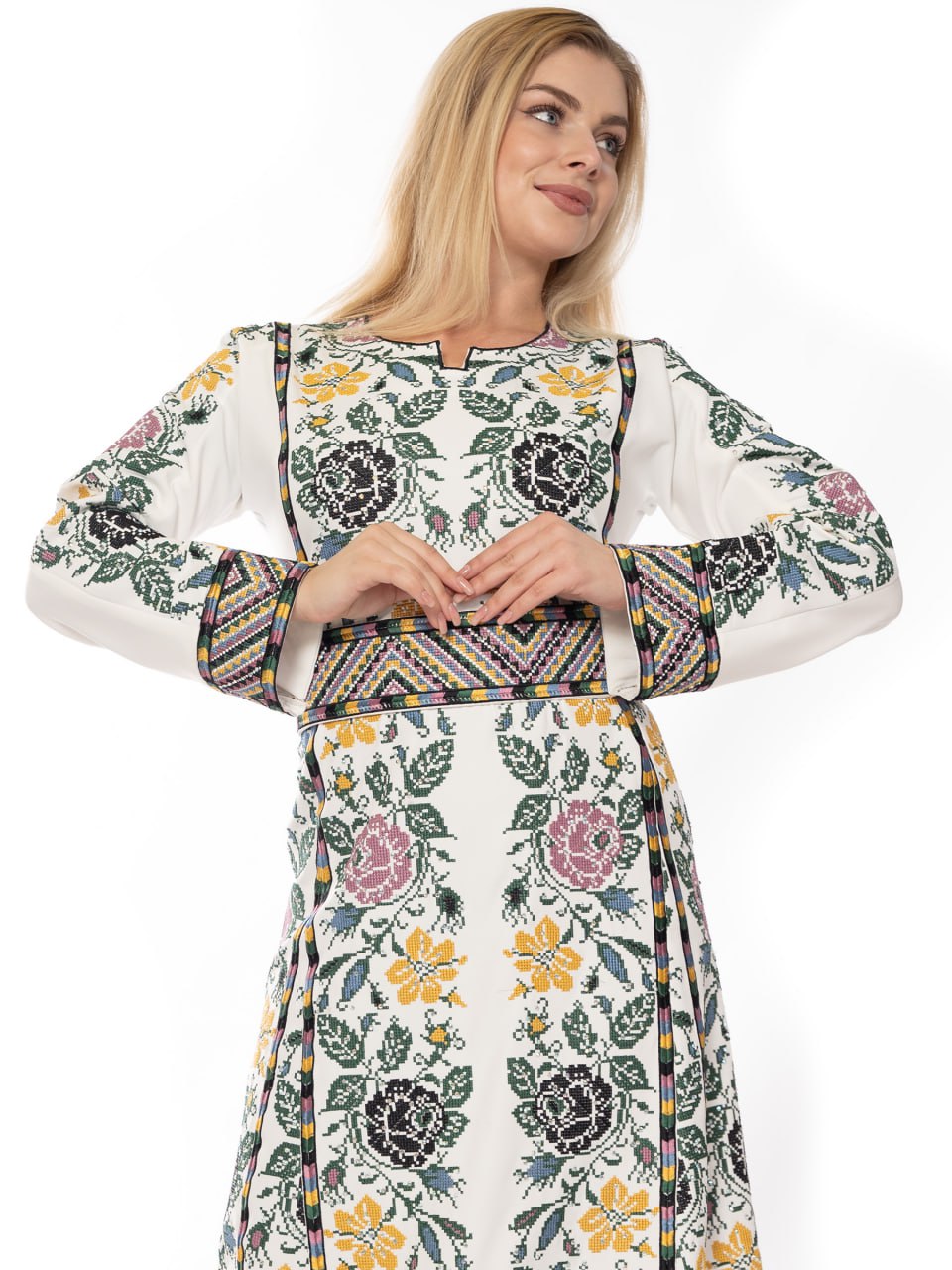 Embroidered thob