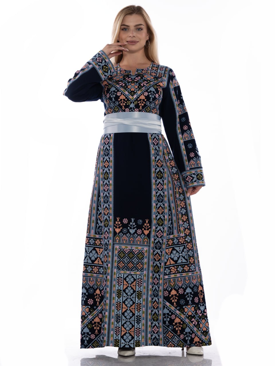 Embroidered thob