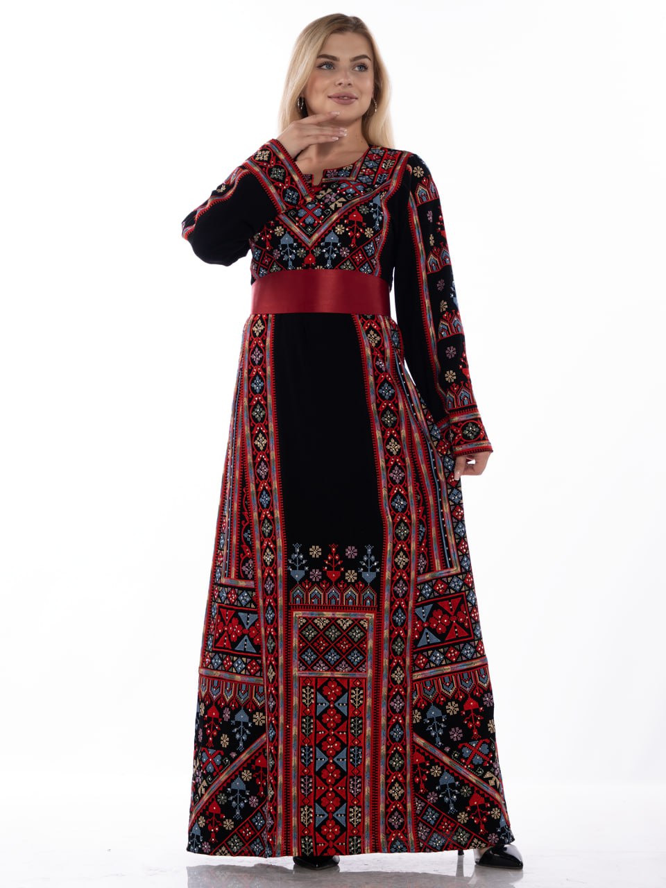 Embroidered thob