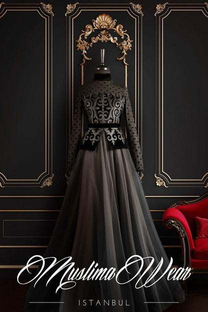 Regina Nera Black Dress