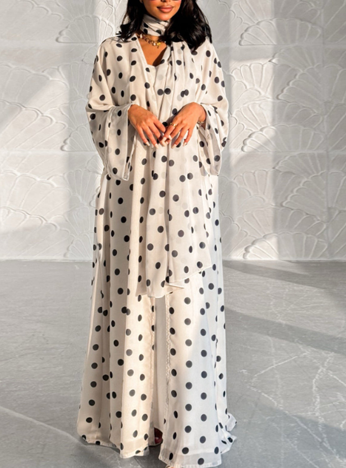 Reeah Polkadot Abaya Set