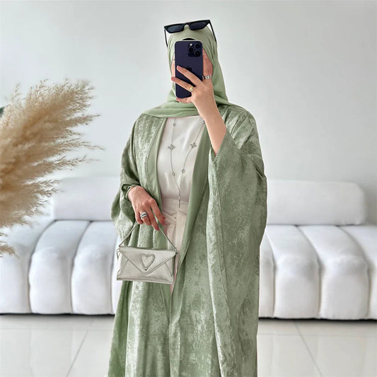 Zuveria Glossy Abaya